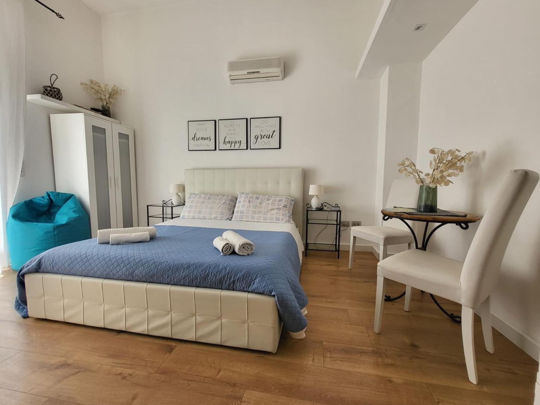 Living Cagliari Bed & Breakfast エクステリア 写真
